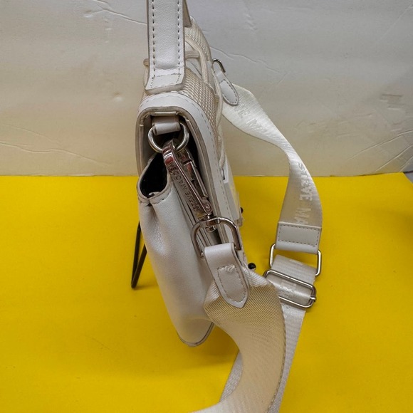 Steve Madden BVALOR Cream Lace Up Mesh Crossbody Bag Logo Strap Athleisure - Picture 3 of 13